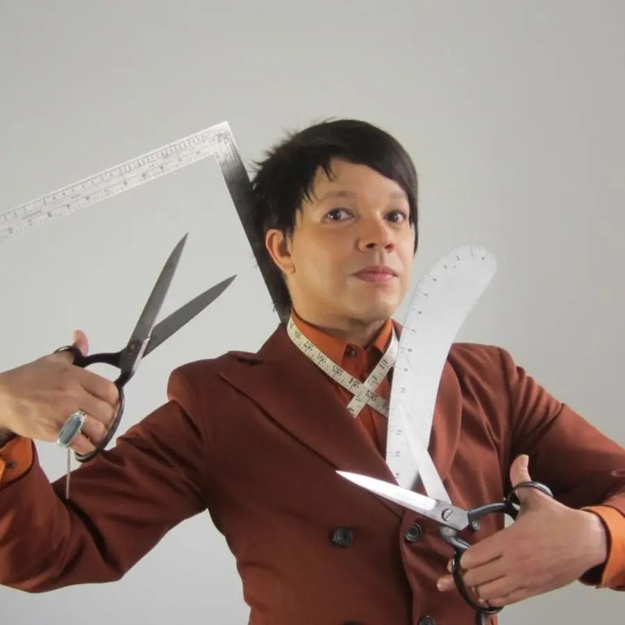 Tommy Walton, faculty member of The School of the Art
Institute of Chicago, cofounder of the design duo Price Walton and Reality TV Chef on
FOX-TV’s MasterChef Cooking Competition