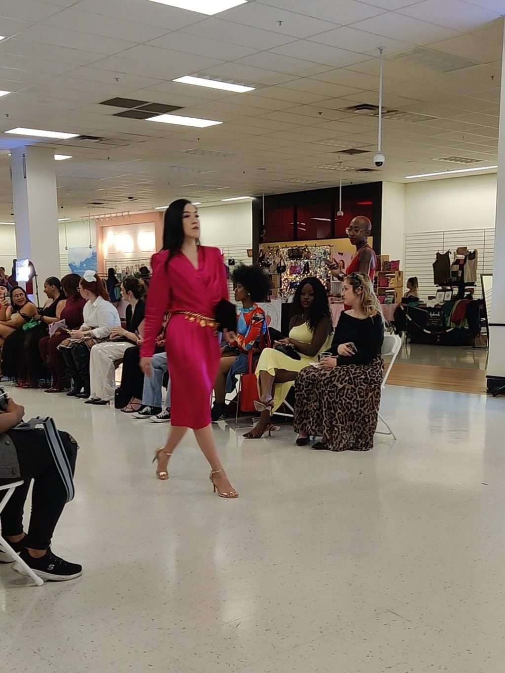 Vintage Frills and the Sex in the City Vibe at Chicago Vintage Festival